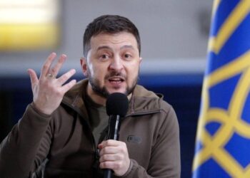 Ucrania bajo masivas protestas por ley que debilita agencias anticorrupción