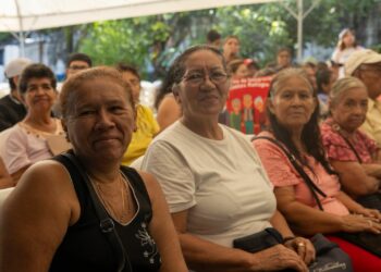 Habitantes de Soyapango son beneficiados con una “Feria Integra”