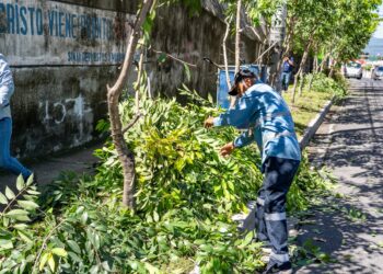 Alcaldía de San Salvador Centro impulsa limpieza y recuperación de espacios públicos