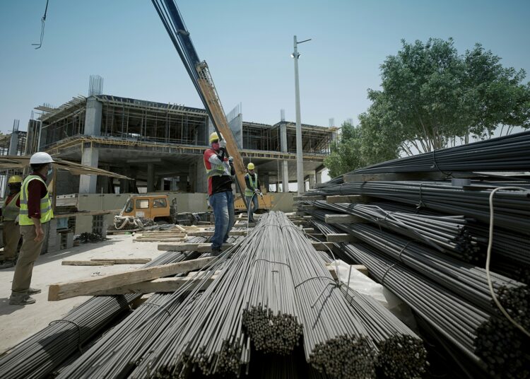 Director ejecutivo de COAMSS/OPAMSS destaca crecimiento del sector construcción y su impacto en la economía nacional