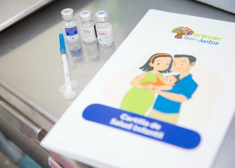 Ministro Alabi desmiente rumores sobre resurgimiento de enfermedades prevenibles en El Salvador