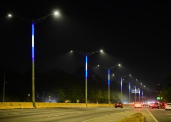 Iluminación del bulevar Monseñor Romero mejora seguridad vial y facilita cumplimiento de normas de tránsito