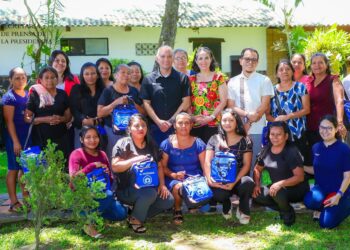 Gobierno reconoce a mujeres indígenas como guías turísticas en comunidades de Sonsonate
