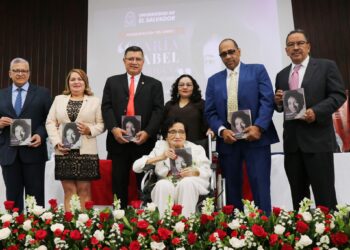 UES presenta libro que honra el legado académico y científico de María Isabel Rodríguez