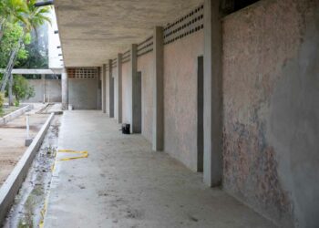 Estudiantes del INSA tendrán aulas renovadas en su centro de estudios