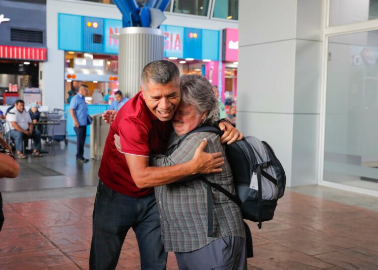 El Salvador impulsa ley que protege y apoya a la diáspora y personas en movilidad humana