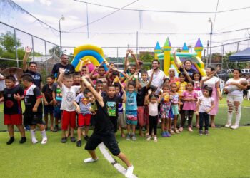 Diputado Frank Menjívar fortalece la integración social en Cabañas con festivales comunitarios