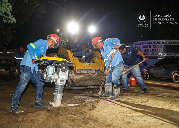 ANDA restablece servicio de agua en Santa Lucía tras reparar tubería dañada
