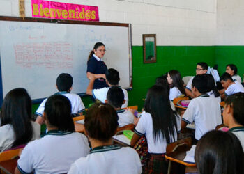 Colegios privados respaldan nuevas disposiciones de la ministra de Educación