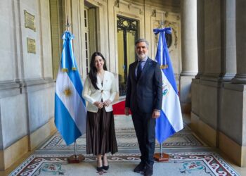 El Salvador y Argentina profundizan su cooperación en economía, energía y comercio