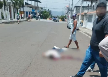 Sicarios asesinan a estudiante tras salir de plantel educativo