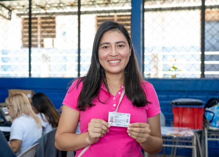 Gobierno entrega carnets a más de 12 mil habitantes de Sabanetas-Nahuaterique para facilitar movilidad y acceso a servicios