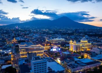 El Salvador a un paso de 1,000 días sin asesinatos: Logro histórico de Nayib Bukele