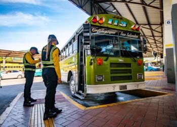 VMT inspecciona seguridad y tarifas en transporte colectivo