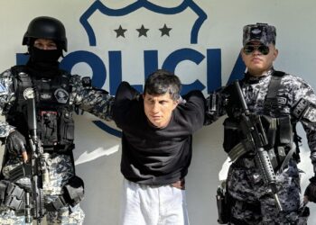 Salvadoreño que cometió delitos en el país es extraditado en EEUU