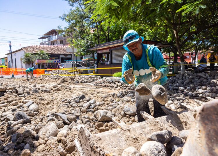 Continúa revitalización del Centro Histórico de Suchitoto