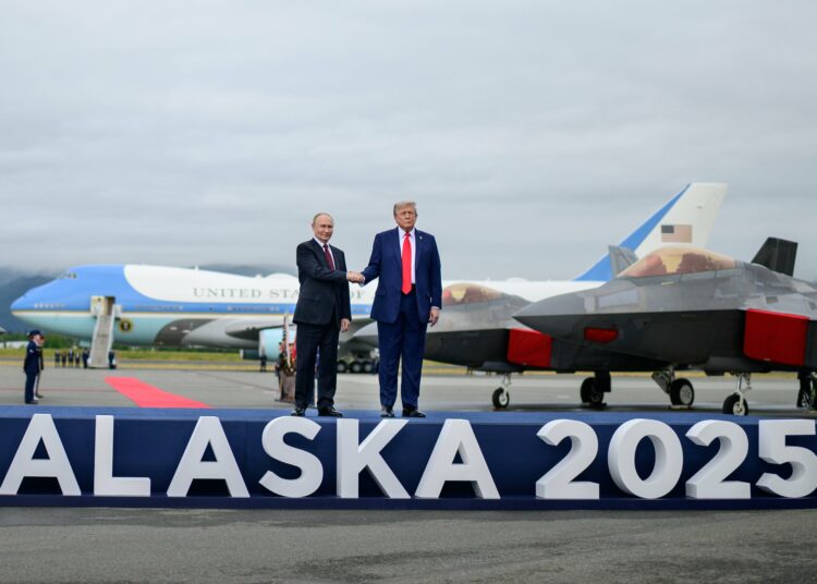 Arranca histórica reunión del presidente Trump con Vladimir Putin