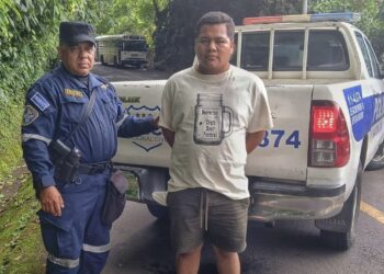 Capturan a motociclista responsable de un fatal accidente en Ahuachapán