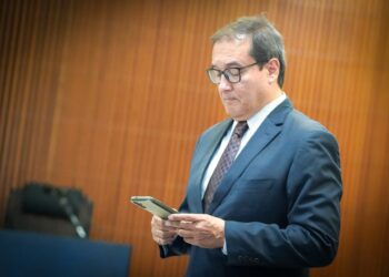 Exfiscal Luis Martinez condenado a 10 años de prisión por omitir investigaciones