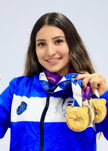 Patinadora Ivonne Nochez llega a El Salvador tras brillante participación en torneos internacionales