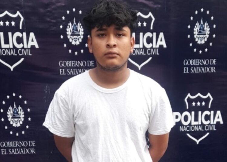 Capturan a sujeto que iba robando en el transporte público de Izalco