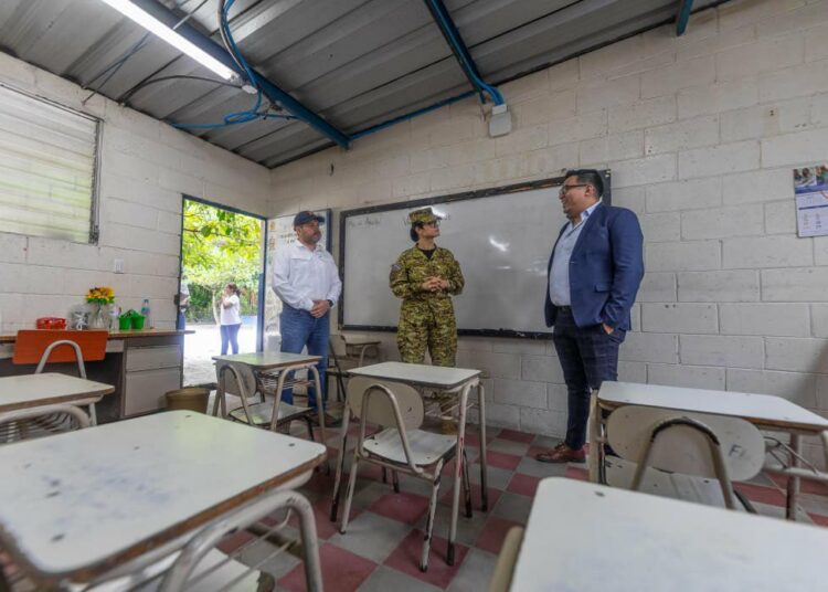 Ministra Karla Trigueros envía memorándum a directores para reforzar orden y disciplina en centros educativos