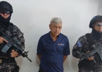 Capturan en Tonacatepeque a hombre que fue grabado robando un celular en una vivienda