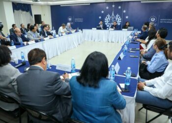 Inicia diálogo social en favor de la clase trabajadora en El Salvador