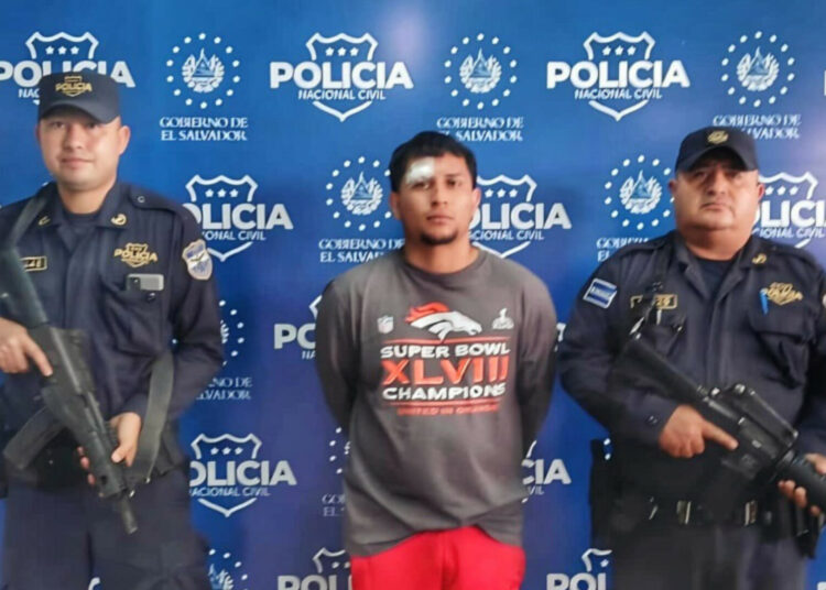 Capturan a pandillero de la MS13 tras agredir violentamente a un hombre en Mejicanos