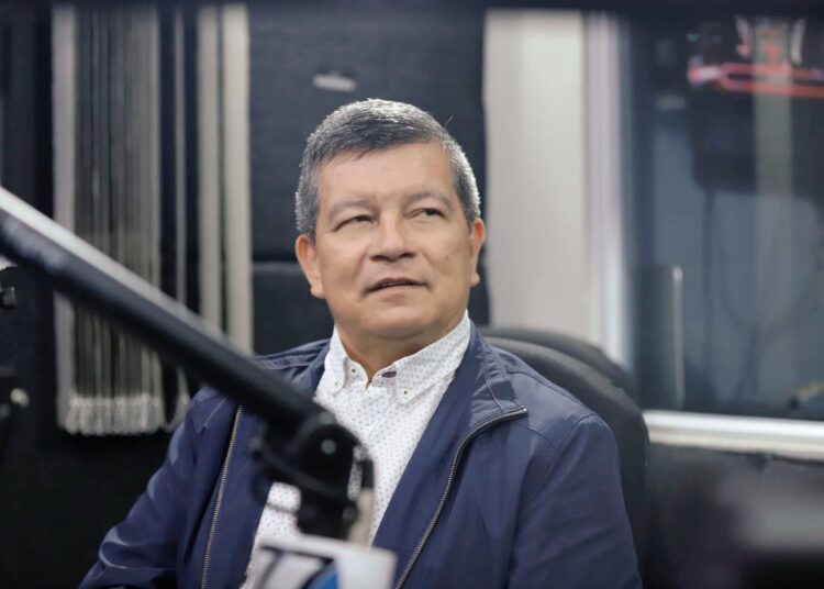 Manuel “El Chino” Flores critica inversión en mercados: “Es lo peor que un Gobierno puede hacer”