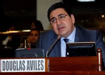 Exdiputado Douglas Mejía será sometido a valuación de bienes para recuperar $322 mil a favor del Estado