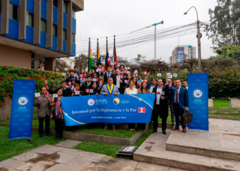 Juventud impulsa diplomacia y paz en histórico encuentro en Perú