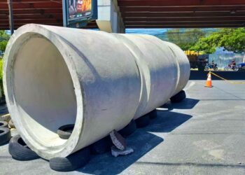 Avanzan obras para reparar cárcava en bulevar del Ejército, Soyapango