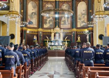 PNC celebra su día con una misa solemne como parte de las fiestas patronales de San Salvador