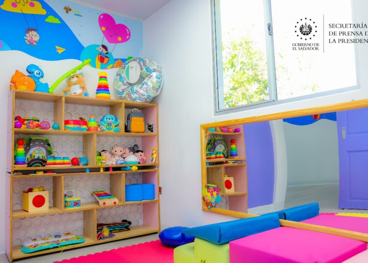 Inauguran la primera clínica de neurodesarrollo en hospitales públicos beneficiará a la niñez salvadoreña