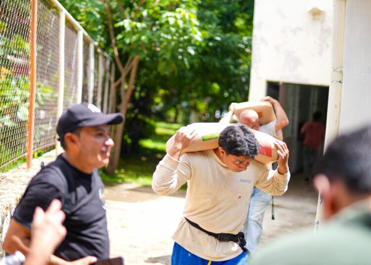 Municipalidad de Santa Ana Centro entrega materiales de construcción a comunidades