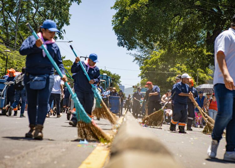 San Salvador Centro fue el punto de encuentro para miles de familias durante las vacaciones