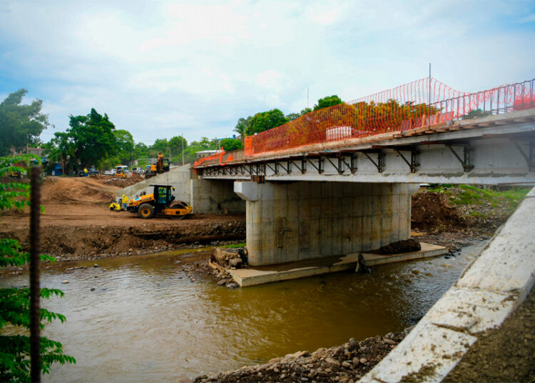 Avances viales mejorarán la conectividad y el turismo en la zona costera de La Libertad