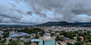 Actualización del MARN sobre tormentas y sistemas en vigilancia en el Atlántico y Pacífico