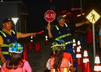 Niños del Puerto de La Libertad aprenden sobre seguridad vial con juegos y actividades educativas