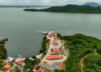 Nuevo muelle en Punta Chiquirín mejora condiciones para pescadores y dinamiza el turismo en La Unión