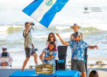 Inauguración del ISA World Surfing Games contó con la participación de atletas de todo el mundo