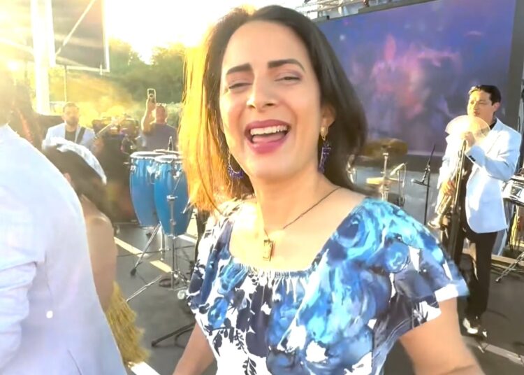 Claudia Ortiz enfrenta rechazo de la diáspora salvadoreña en Maryland