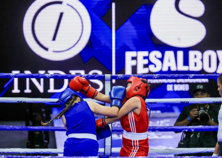 Boxeadores salvadoreños brillan en el evento preliminar al San Salvador Legacy Night
