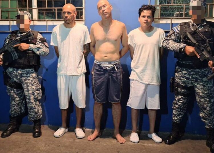 Caen los asesinos de un joven en San Salvador: PNC activa protocolo y captura a “Pelón” y sus cómplices