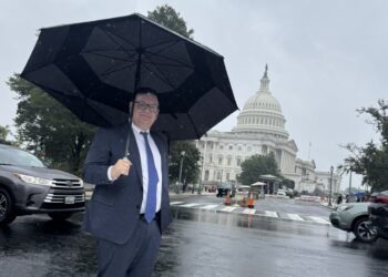 Tras revocación de visa, diputado Christian Guevara celebra en Washington éxito de políticas contra pandillas