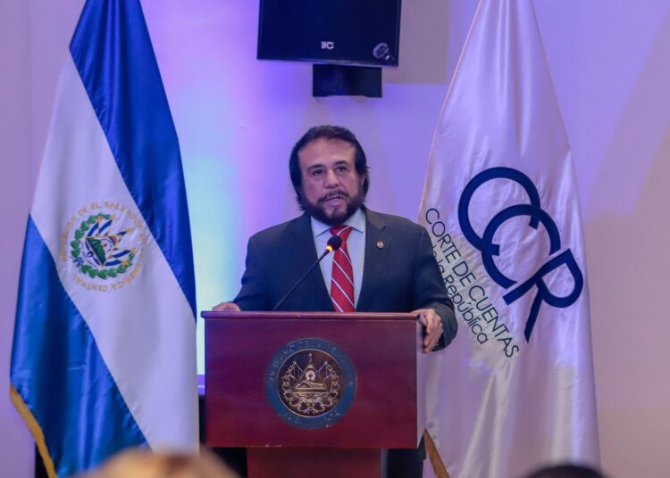 Vicepresidente Ulloa participa en conversatorio de la CCR sobre modernización y transparencia en la fiscalización