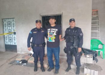 Asesinó a su pareja y quiso simular suicidio:detenido en Comasagua