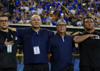 “Bolillo” Gómez destaca la entrega del equipo pese a la derrota ante Surinam