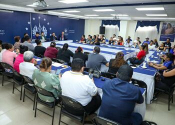 Industria Textil en El Salvador se Fortalece: gremiales y sindicatos logran consensos claves para el sector